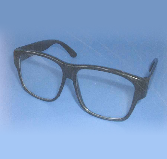 plain black frame spectacles